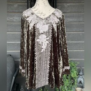 Andree by Unit Tunic Top Shirt 2X Embroidered Boho Crushed Velvet Dark Olive